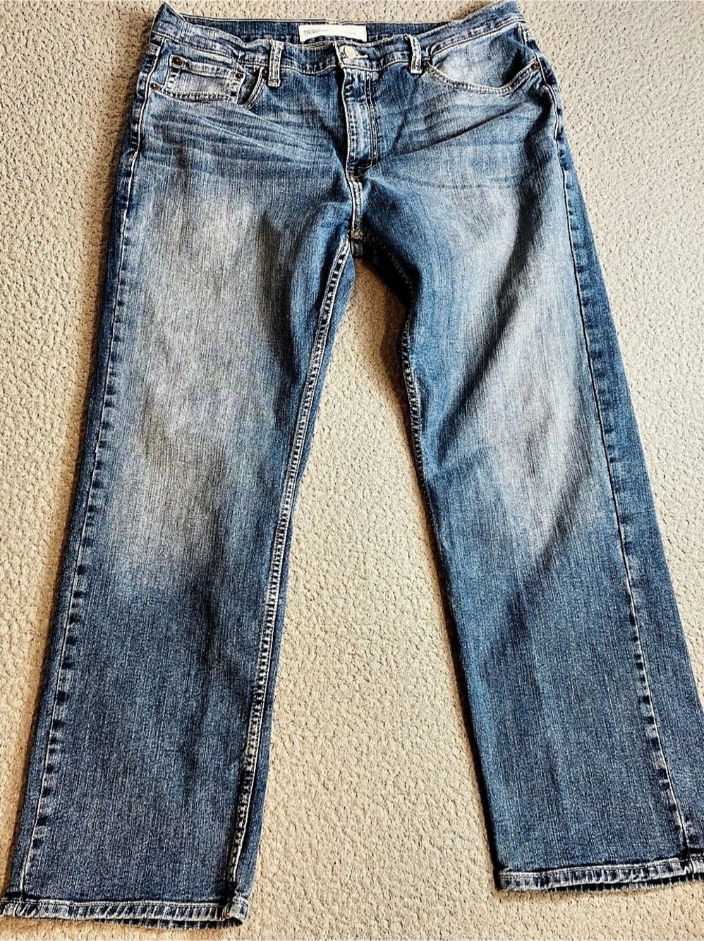 Levi Strauss & Co. Signature by Levi Strauss & Co. Relaxed. Men's Denim